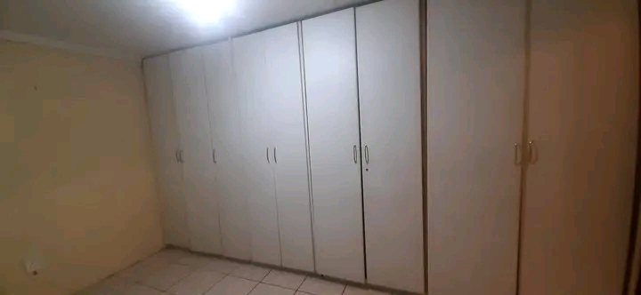 2 bedroom house to rent in ext 5
immediately  in Ebony Park