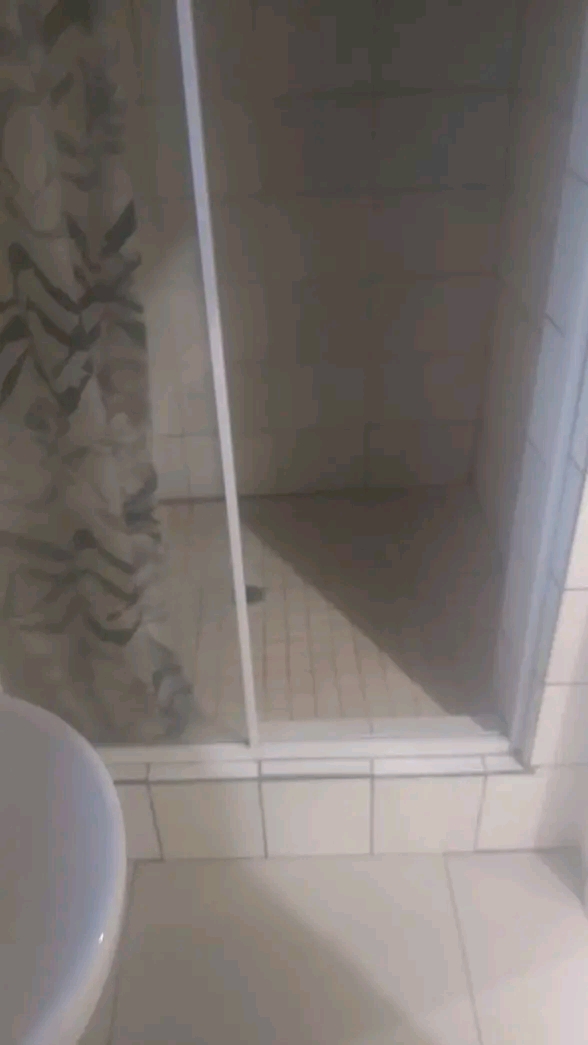 Ensuite available , zone 1.safe & secure yard  in Diepkloof