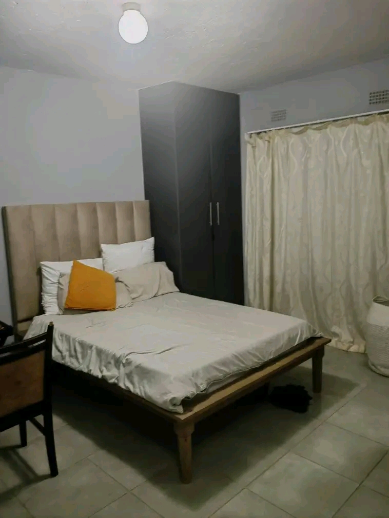 A bachelor unit with a small build-in kitchen  in Norkem Park