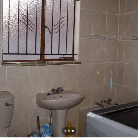 House available immediately at ext2
4500 dep  in Vosloorus