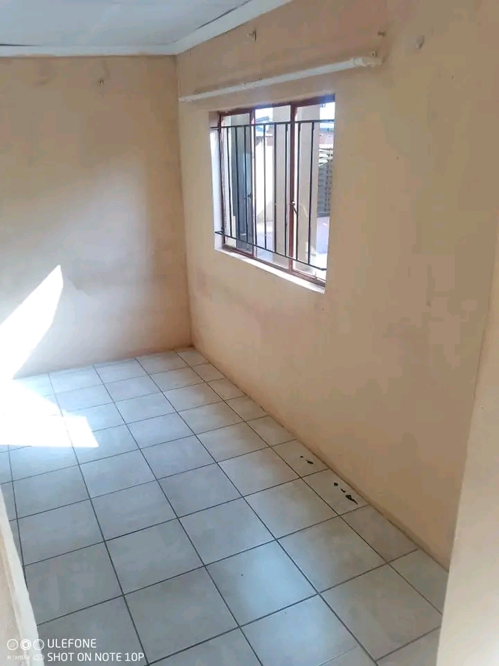 Open 2 room  to rent at malefeste dindela ava  in Vosloorus