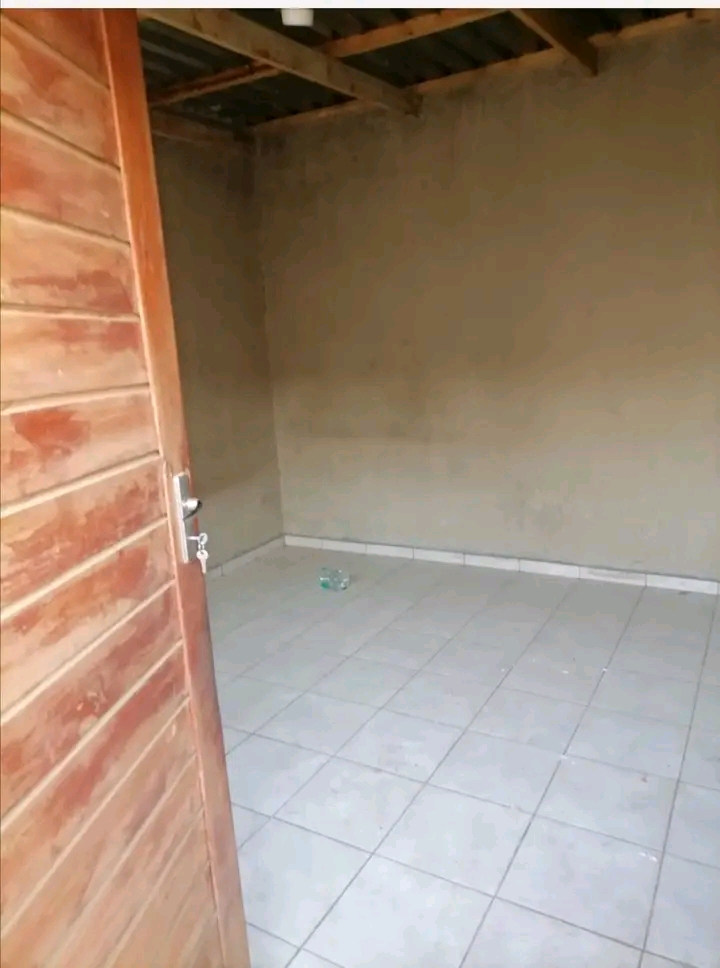 Room to rent available at riverside
between   in Ivory Park