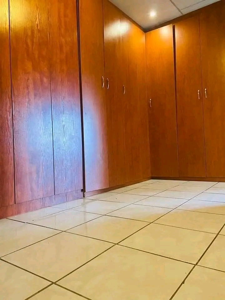 3room house plus bathroom available to rent
  in Tembisa