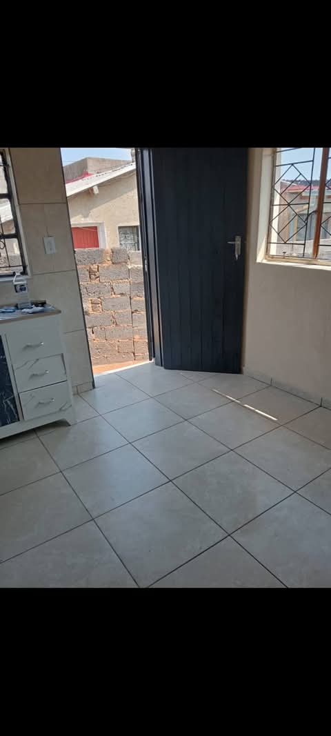 3 room house available to rent in diepkloof z  in Diepkloof