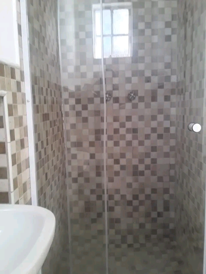Cottage to let
r6500p/m
2 bedroom cottage   in Kensington
