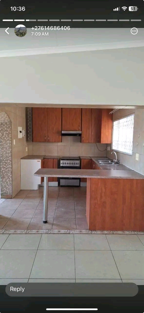 Specious studio cottage for rental south of j  in Mondeor