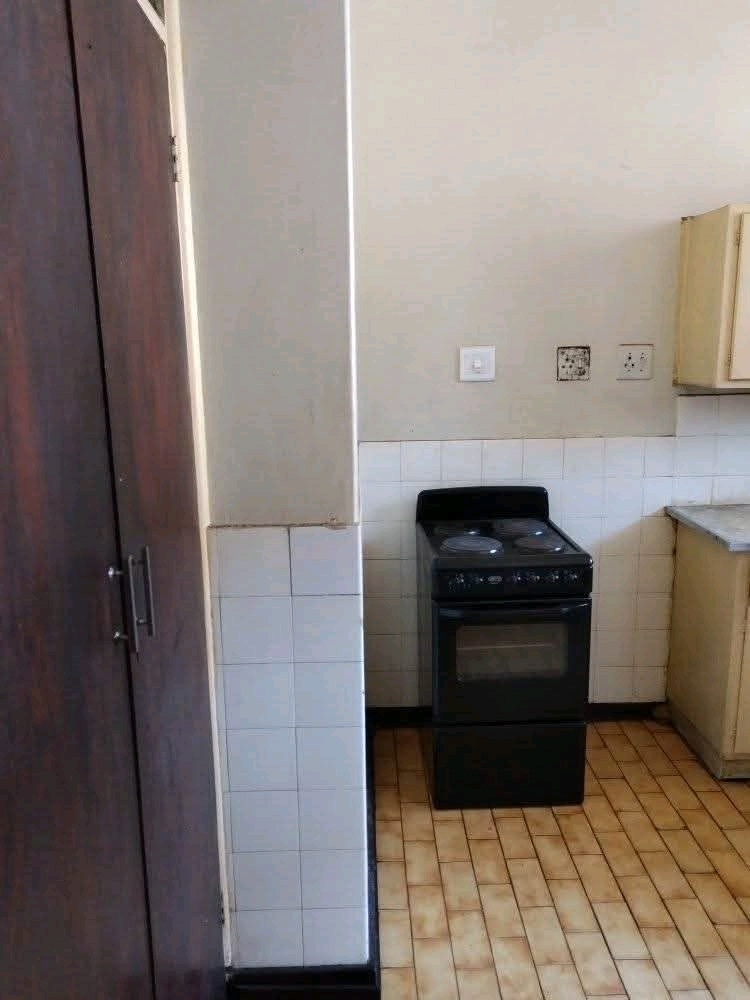 Accommodation available 
move in today or 1s  in Sunnyside