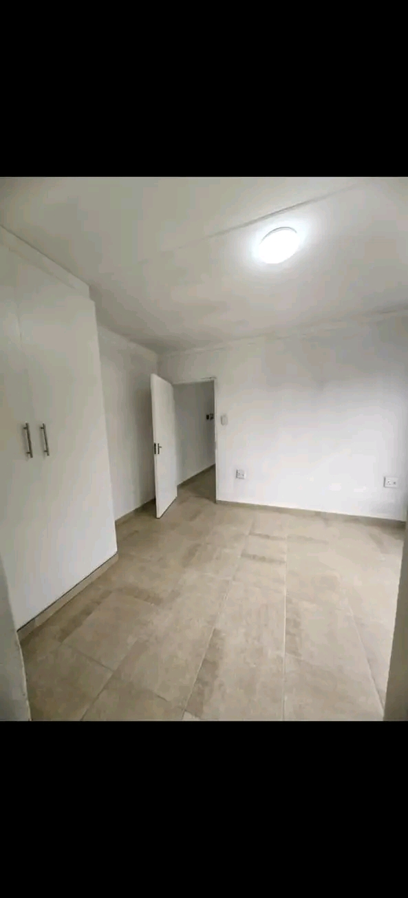 Newly builded spacipus 1 bedroom cottage with  in Old Birch Acres