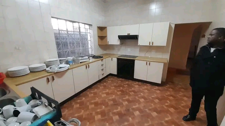 R3500 water and electricity included with par  in Delville