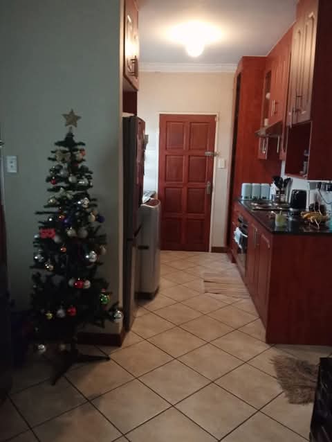 Back on the market and available to occupy im  in Leondale