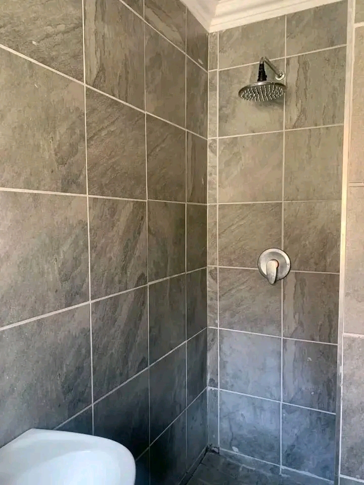 Open plan bachelor available at hospital view  in Tembisa