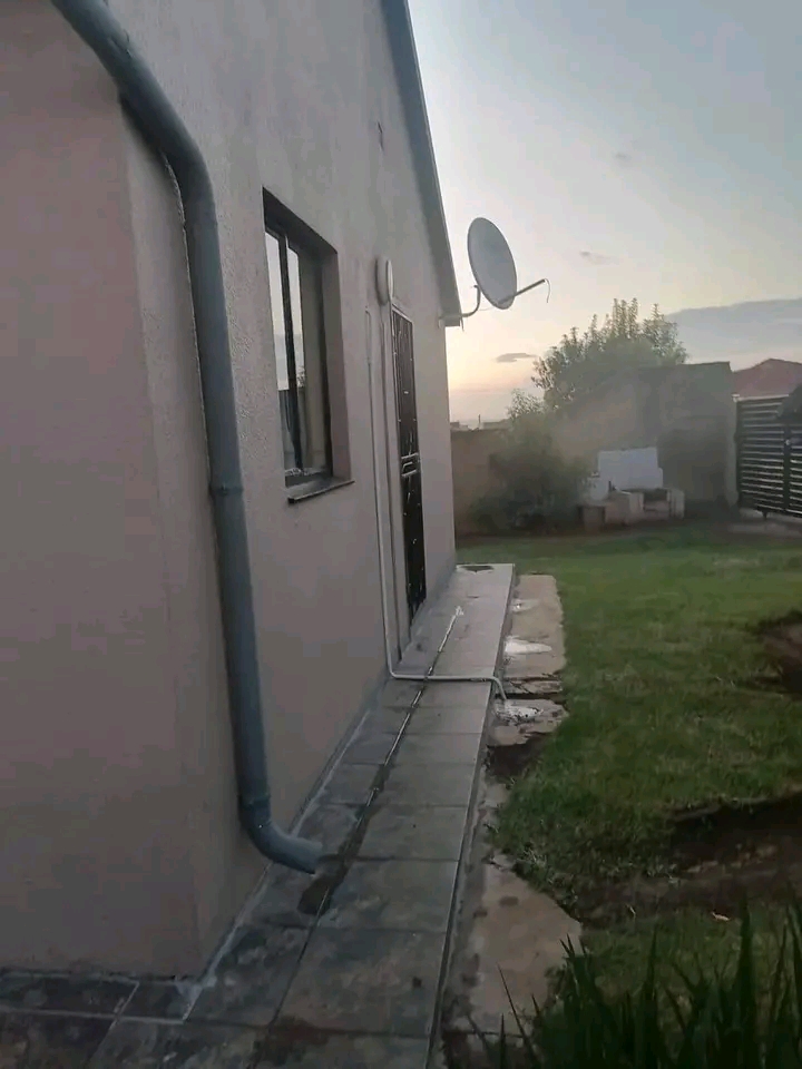 2 bedroom house available for rental in marim  in Vosloorus