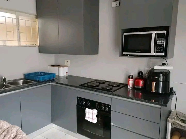 🚨rental alert🔑 spacious 1-bedroom  🔑  in Kensington