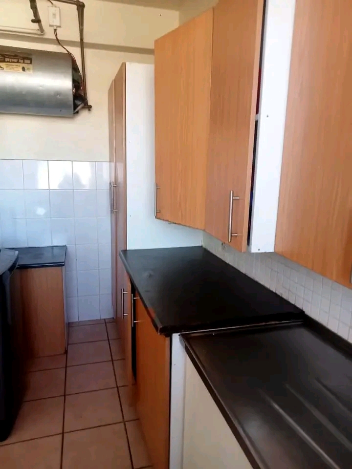A big bedroom combined with a big half room i  in Sunnyside
