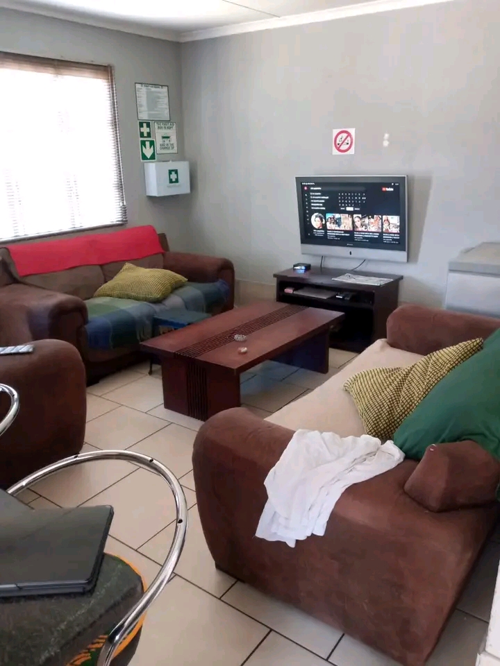 Property available for rental
area : soweto  in Pimville