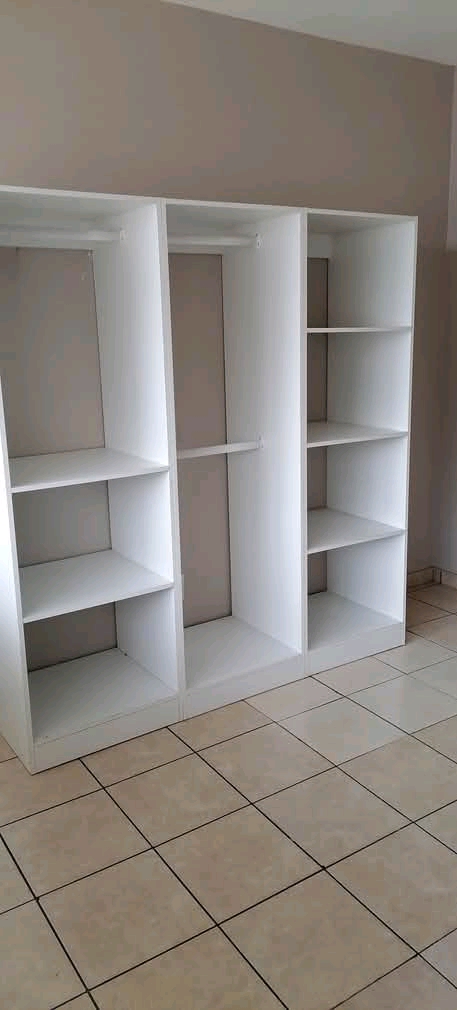 2 bedroom flat available at turf centre 
82   in Turffontein