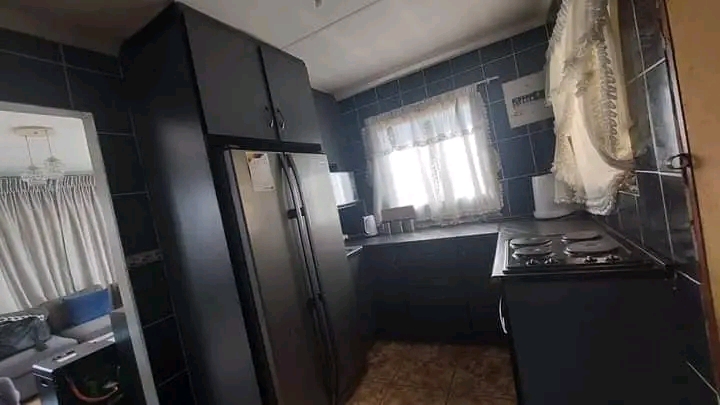 House available to rent at marimba 📌📌
  in Vosloorus