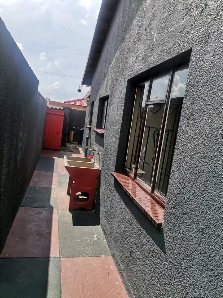 A house located in zone 1,house no. 1164 dube  in Pimville