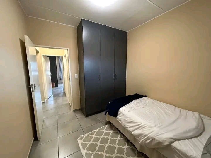 Modern 2 bedroom 2 bathroom apartment availab  in Midrand