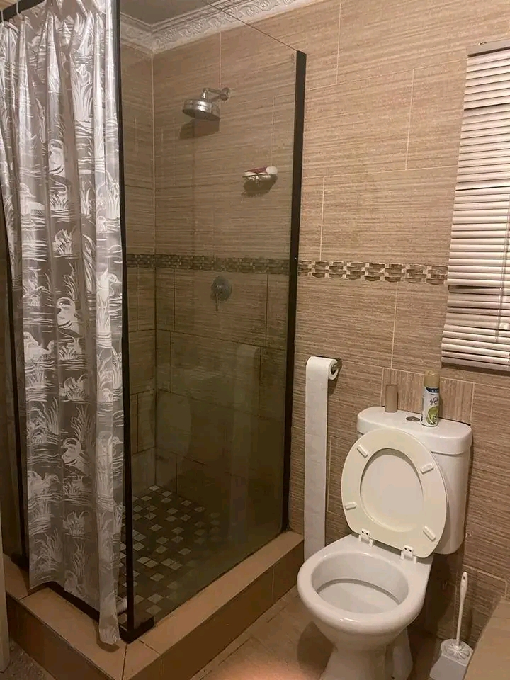 Nice room inside a 3 bedroom house sharing ki  in Diepkloof