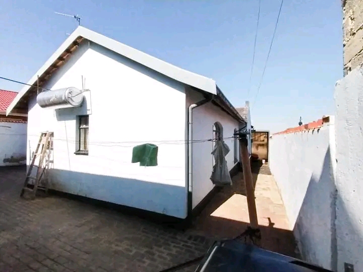 Home for rental 🏅🏅🏅 (zone 6) - sowet  in Pimville