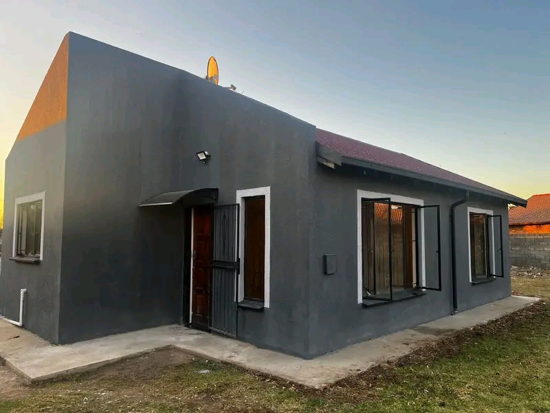 2 bedroom 🛌1 bath🚽🛀house to rent 
b  in Dawn Park