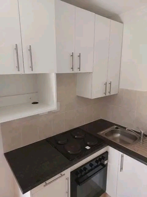 🏡 bachelor room to rent in ext 11, soweto   in Protea Glen