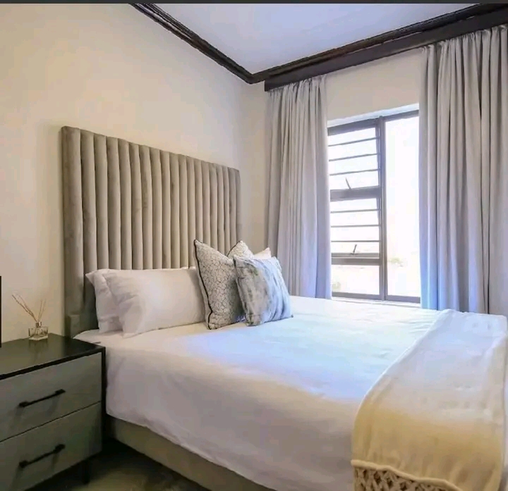2 bedroom apartment to let 
r13,000 pm
bran  in Blue Hills