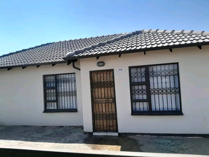 3 bedroom house for rental in new development  in Lufhereng