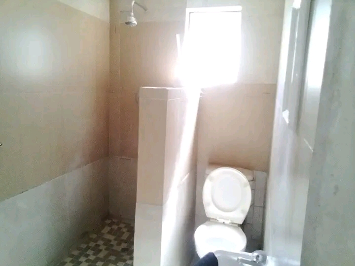 Room available in hlophe near naledi mall ins  in Vosloorus