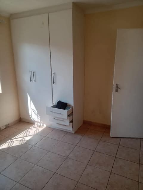 2 bedroom with open plan kitchenette with ,si  in Birch Acres