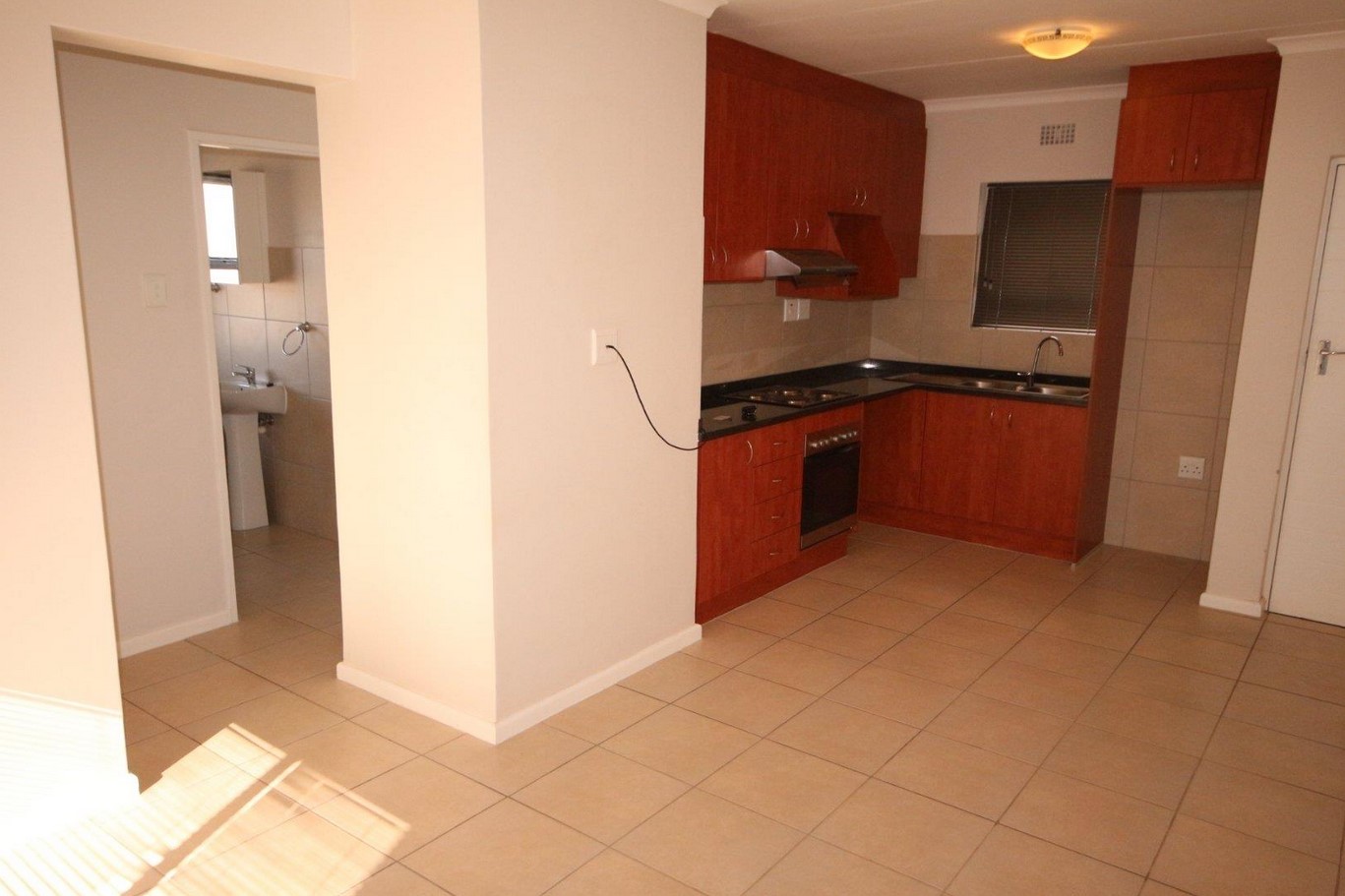  ground floor apartment available

spacious  in Kraaifontein