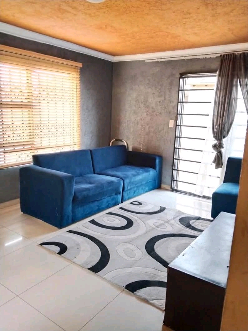 2 bedrooms house for rental at ext 24 is goin  in Protea Glen