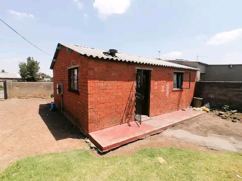 Pimville home for rental 
🏅🏅
pimville  in Pimville
