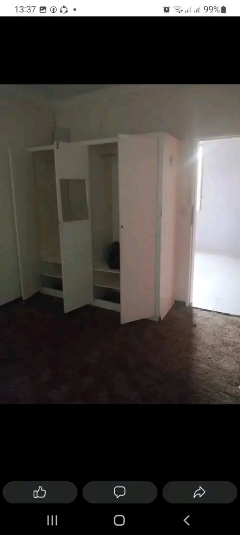 2 bedroom house to rent with fully fitted kit  in Regents Park