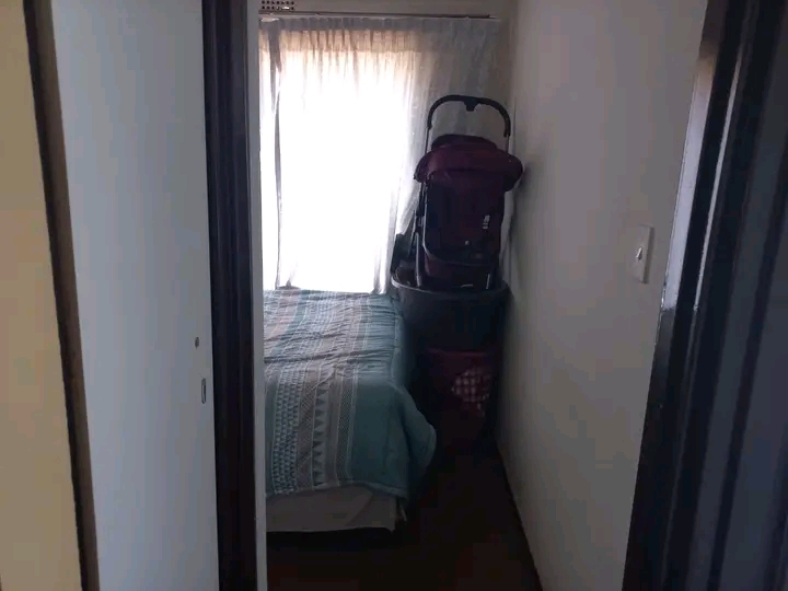 House to rent, available immediately

are:   in Vosloorus