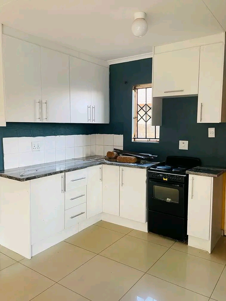 House to rent ext 24 3 bedroom r4500 deposit   in Protea Glen