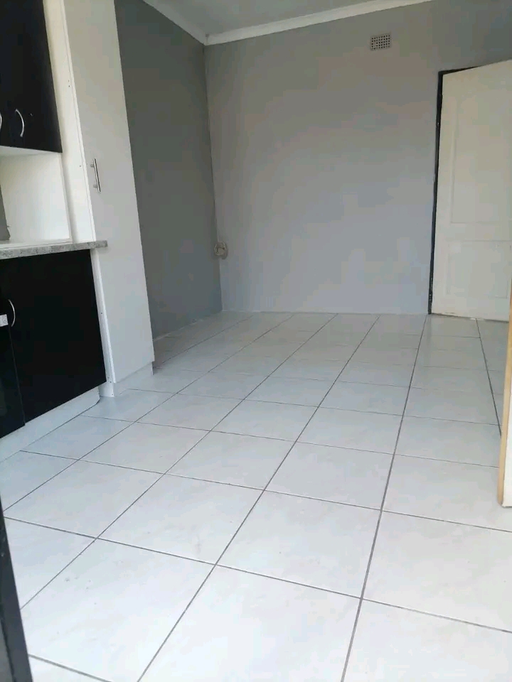 2 bedroom cottage available to rent 📌📌  in Spruitview