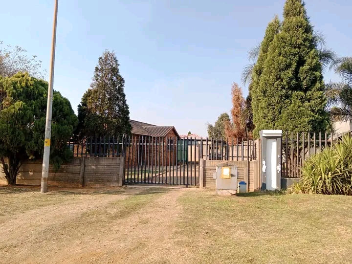 1 bed cottage available immediately
area: bo  in Klipportjie