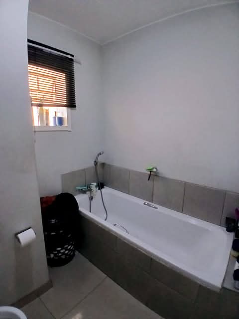 2 bedrooms apartment for sale in south of joh  in South Hills