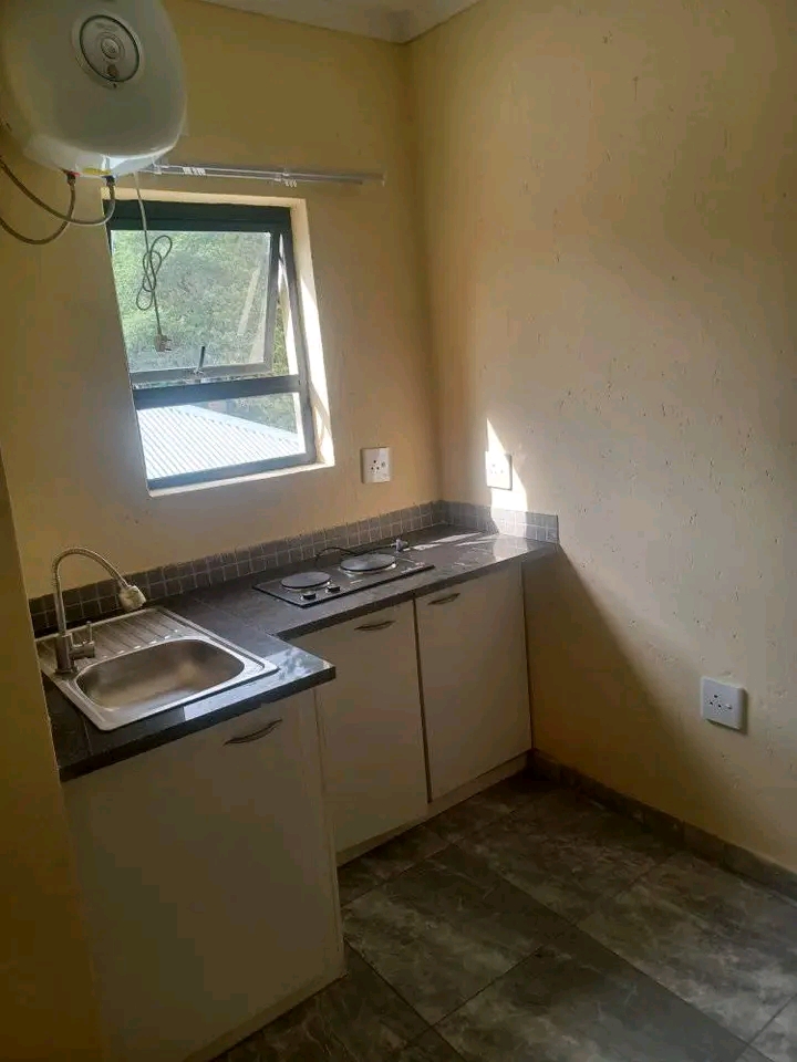 Brand new place to rent for 2700
unlimited f  in Yeoville