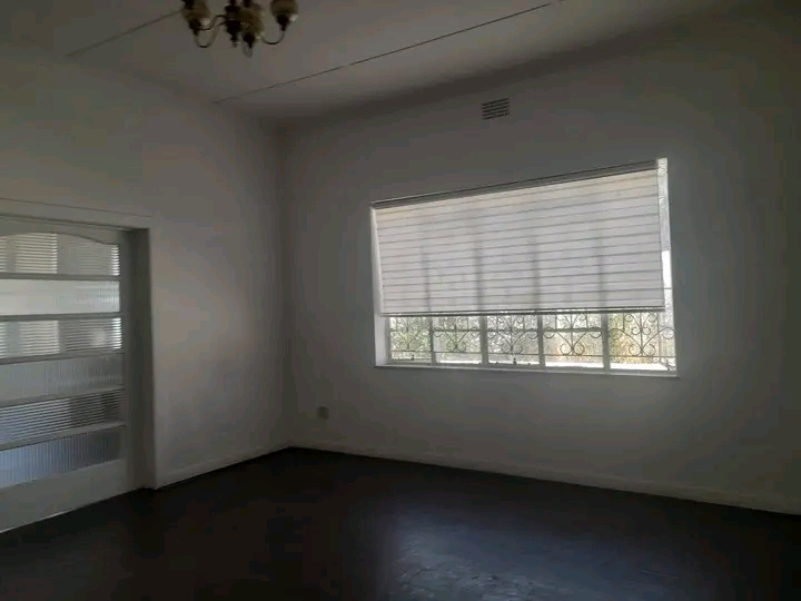 2 bedroom cottage house to let in queen stree  in Kensington