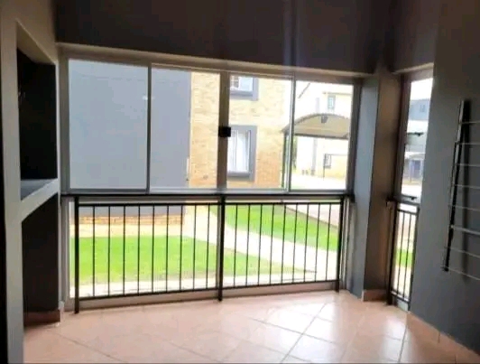 Ground floor 2bed 2bath apartment for rent cl  in Wilgeheuwel