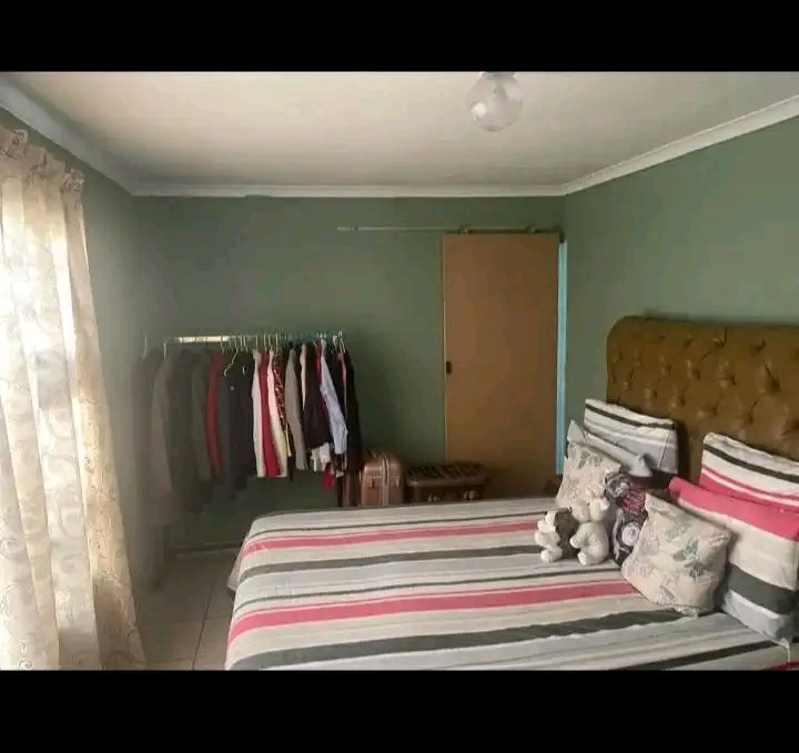 Spacious 1 bedroom & bath cottage for rent at  in The Hill