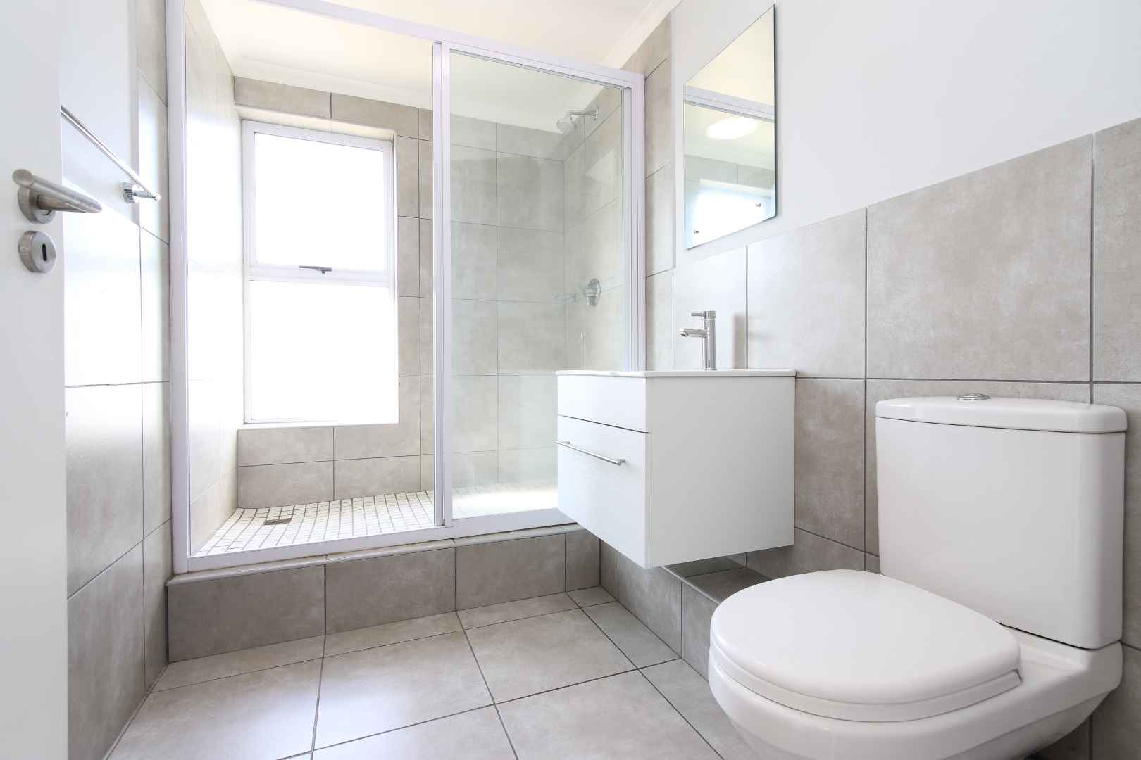 2 bedroom apartment in burgundy this modern,   in Cape Town
