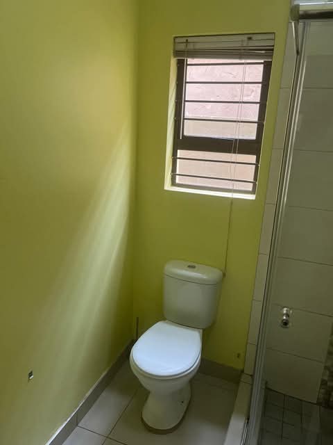 Bachelor available for rental r4200
all incl  in Cosmo City