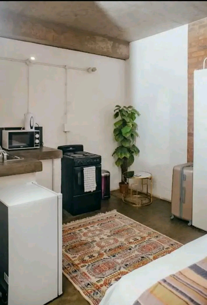 Adress 260 main street,
craftsmanship apartm  in Maboneng