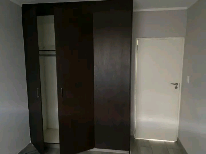 2 bedroom 2 bathrooms for rent ground floor w  in Sandton