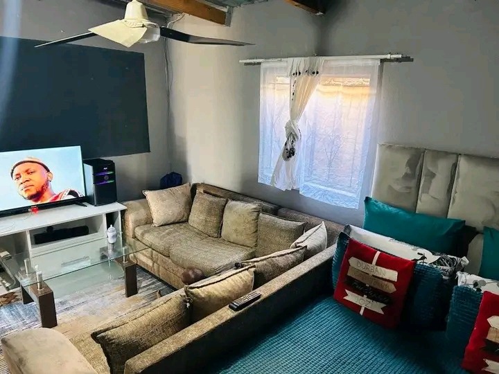 Room to rent available from the 31st of augus  in Cosmo City