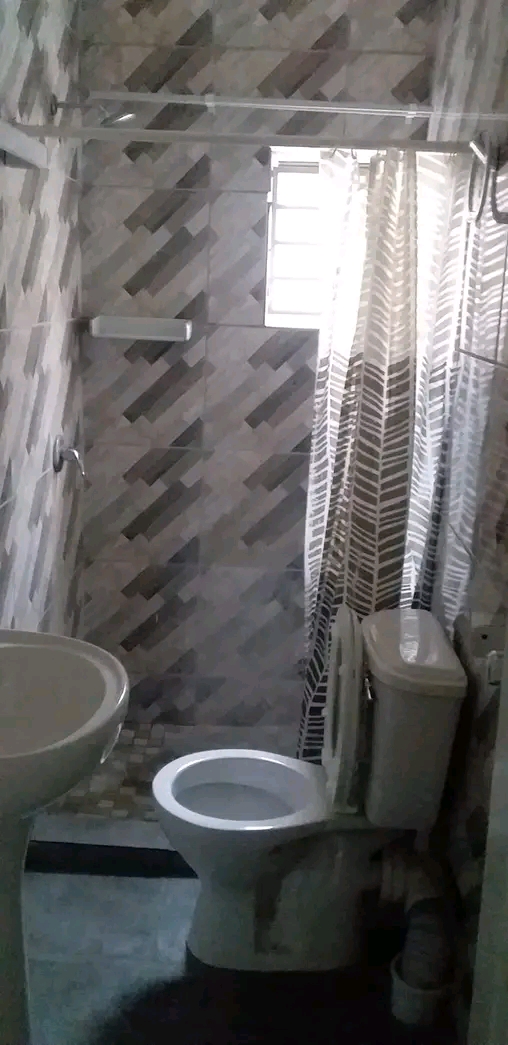 1 bed room cottage to rent intrested person s  in The Hill
